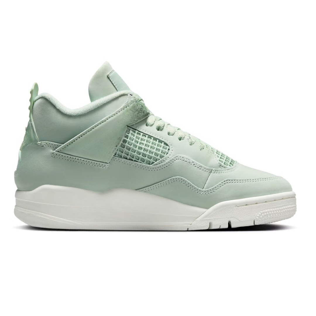 J4 Retro Retro Seafoam