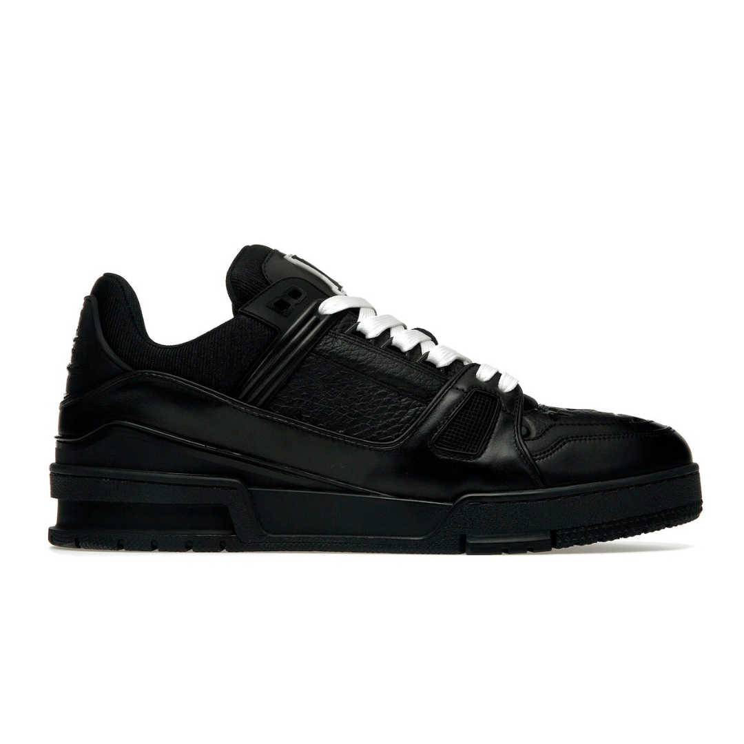 Trainer Full Black